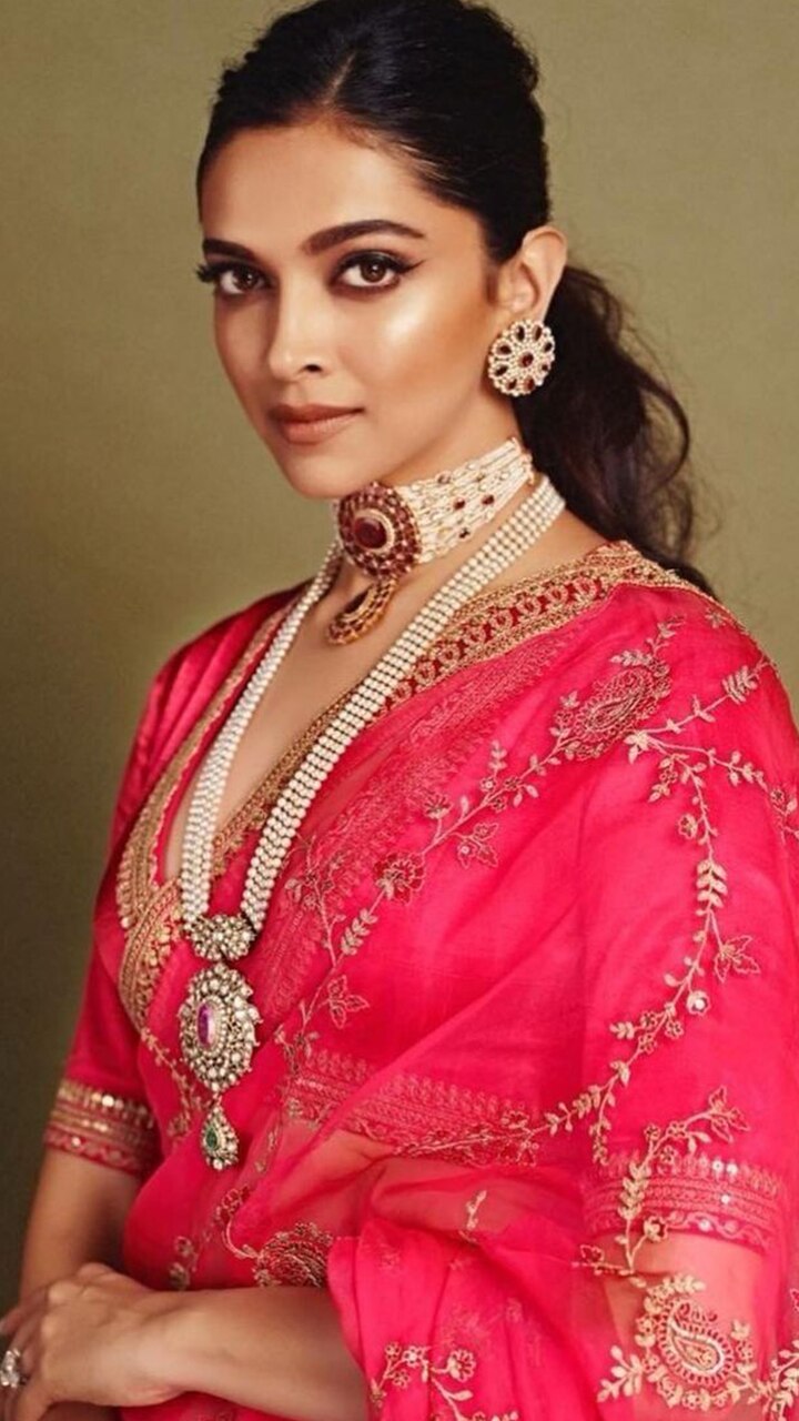 Bhagyashree in pearl choker and long necklace. | Fashionworldhub