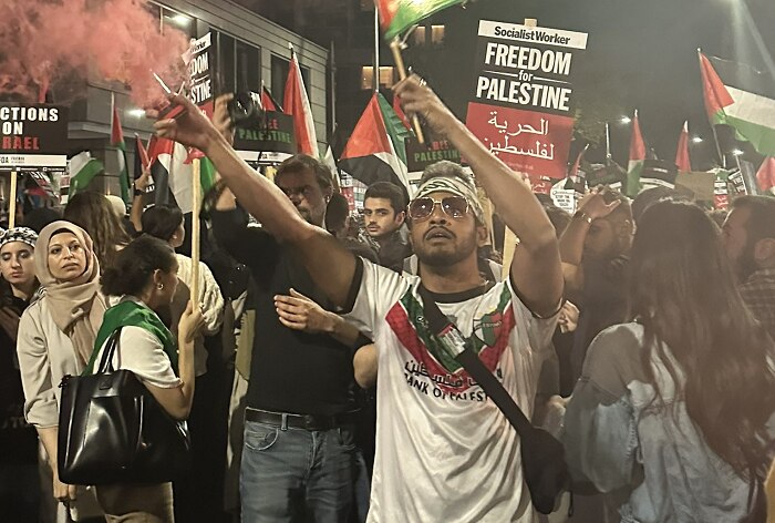 Pro-Israeli, Pro-Palestinian Protestors Clash During Rally In London