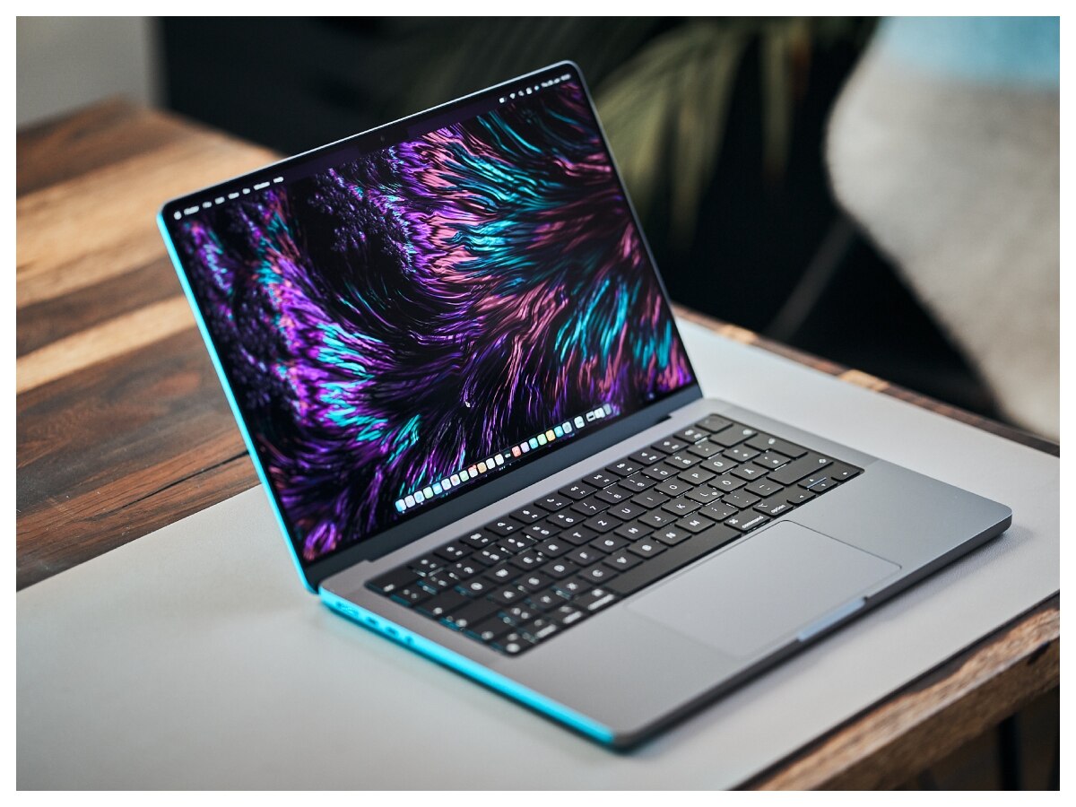 Apple इसी महीने लॉन्च कर सकता है नया MacBook Pro और iMac | Apple new ...