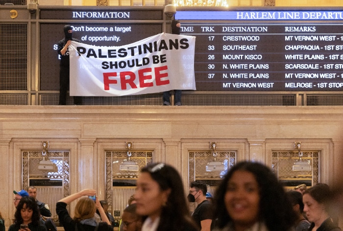 NYC’s Grand Central Terminal Witnesses Massive Demonstration Demanding Israeli Cease-fire In Gaza