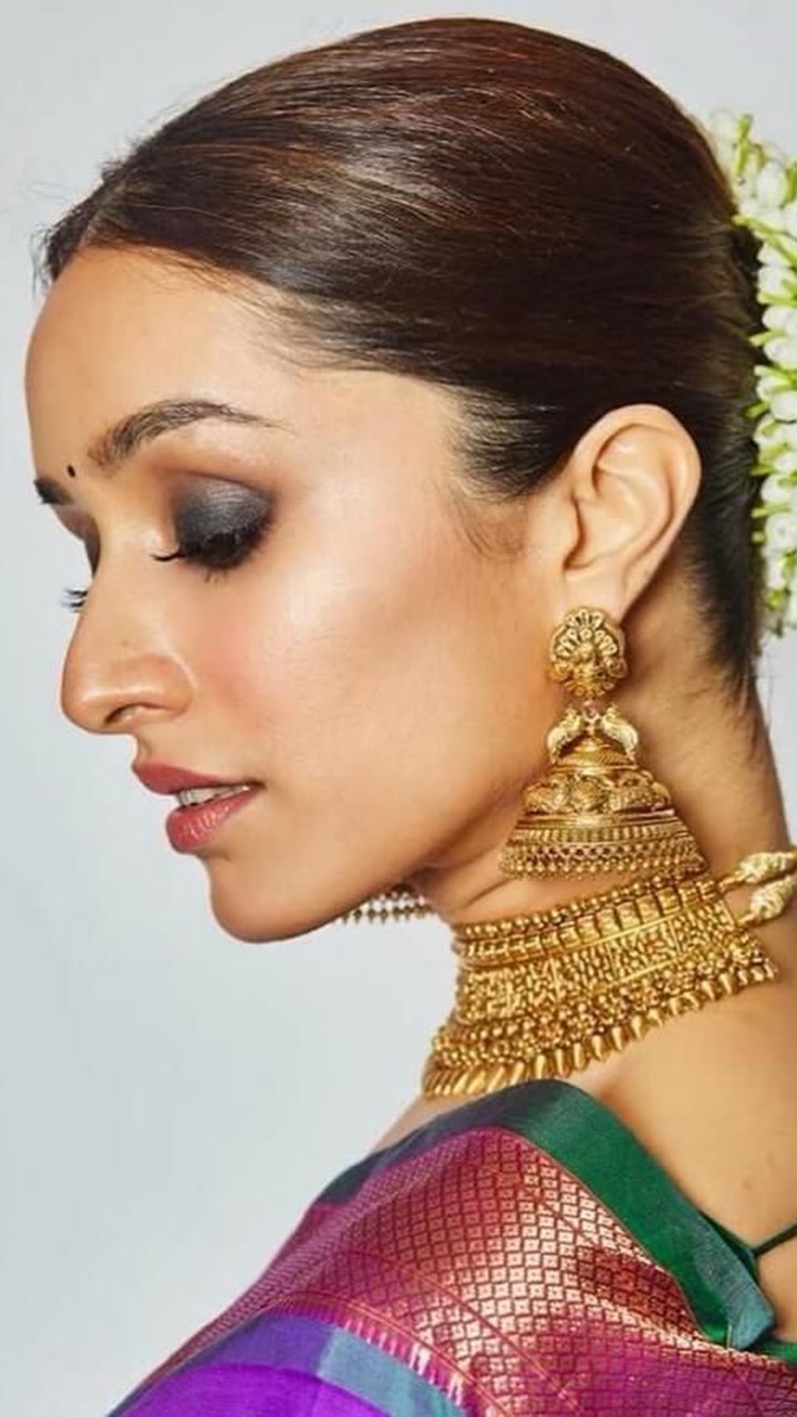 Jhumka design of on sale gold