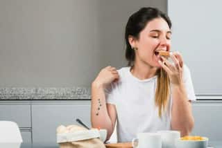 Karwa Chauth 2023: पहला करवा चौथ का व्रत रख रही हैं तो न करें ये गलतियां