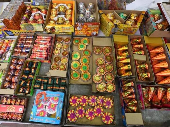 Kerala High Court Bans Odd-Hour Firecrackers Bursting at Religious Places
