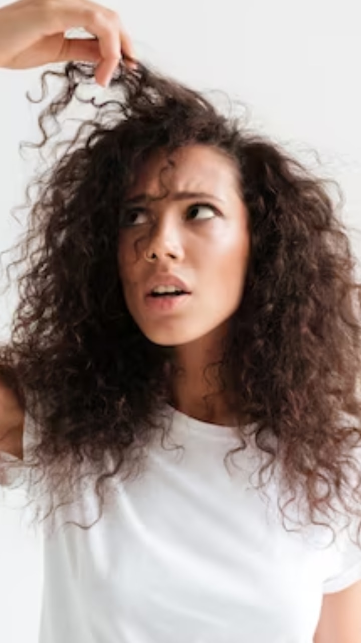 8 Hair Care Tips To Manage Frizzy Hair 9744