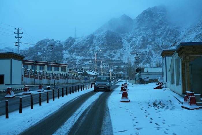 Leh receives fresh snowfall
