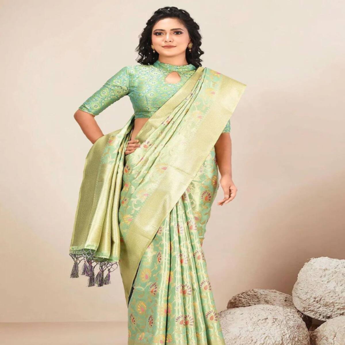 Latest saree pattern for sale wedding