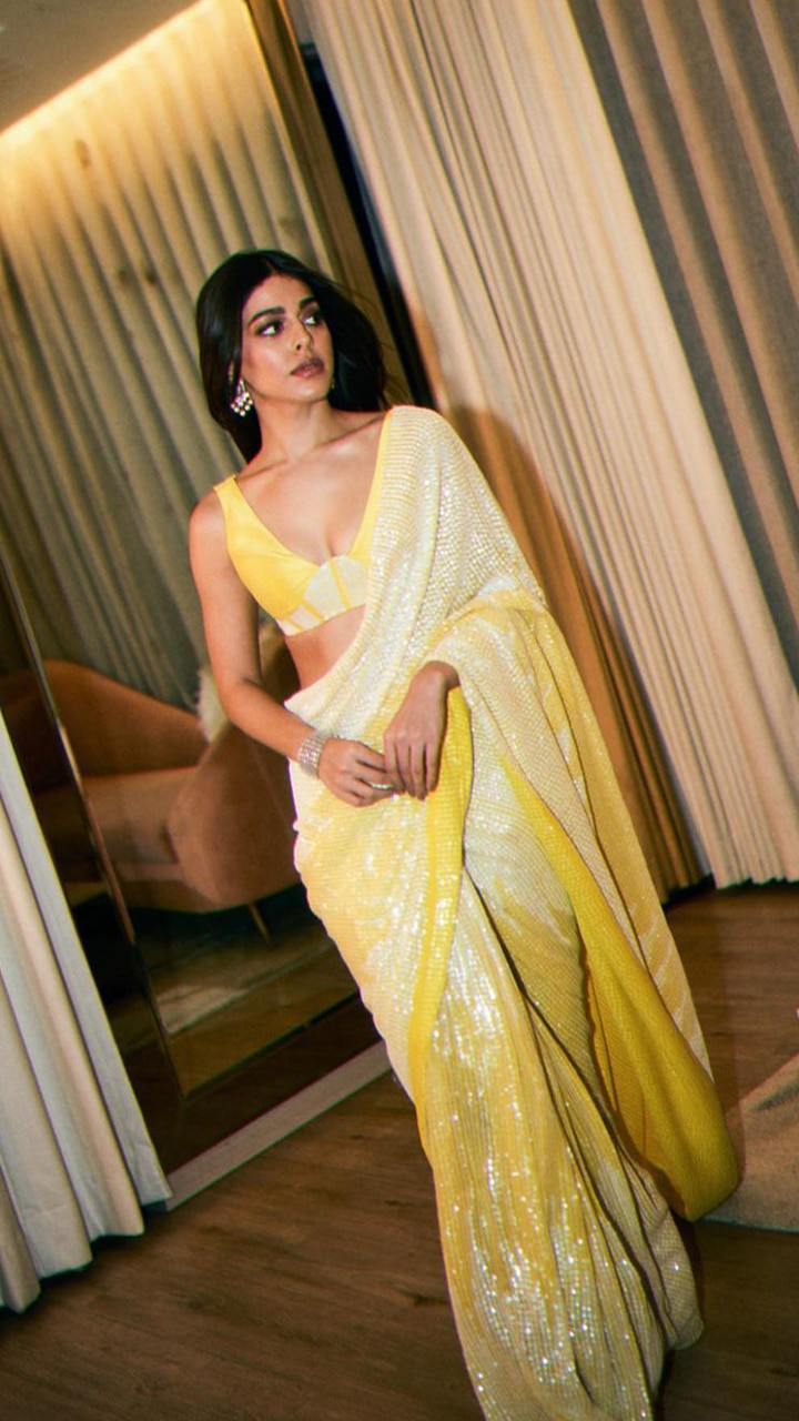 Buy trending designer Yellow Color sequins saree at best price online –  Joshindia