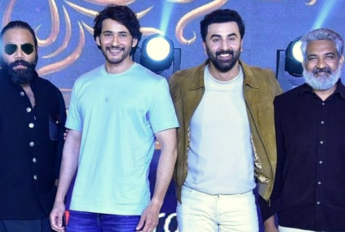 Animal Pre-Release Event: Ranbir Kapoor Takes Ashirwad From ...
