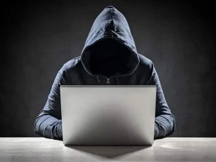 Dangerous Online Scams To Stay Safe From