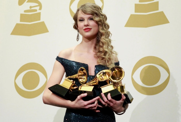 how-many-grammys-does-taylor-swift-have-including-grammys-2021