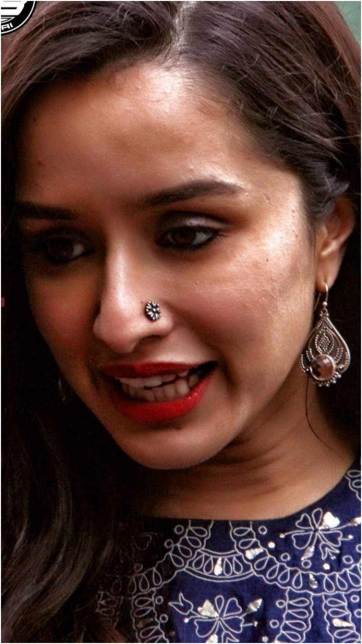 10 Silver Nose Pin And Nose Ring Designs Inspired by Celebrities