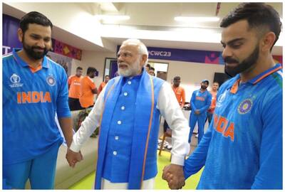 PM Modi Consoles Virat Kohli, Rohit Sharma, Others In Indian Dressing Room  After World Cup Loss – WATCH VIDEO | India.com