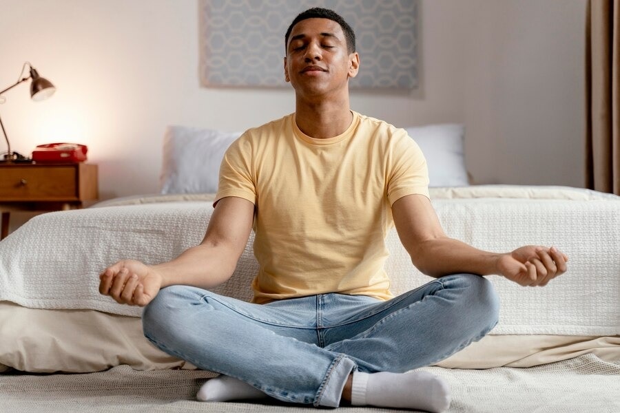 7 Deep Breathing Exercises to Cleanse And Boost Your Lungs