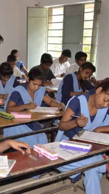 बिहार में केवल 7 प्रतिशत लोग Graduate, 3 साल का ग्रेजुएशन 5 साल में होता है पूरा