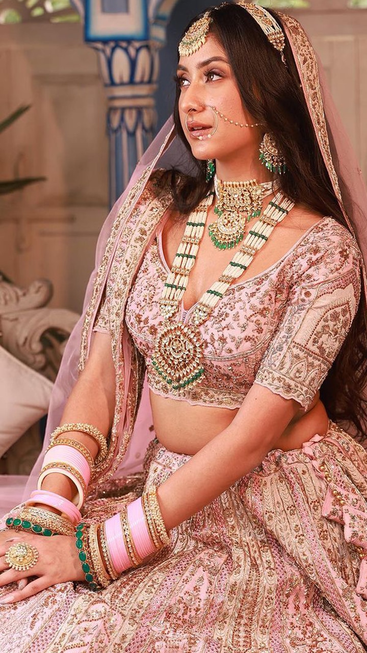 Best Designer shops for bridal lehengas in Chandni Chowk with price!  #WZHandpicked | Bridal Look | Wedding Blog
