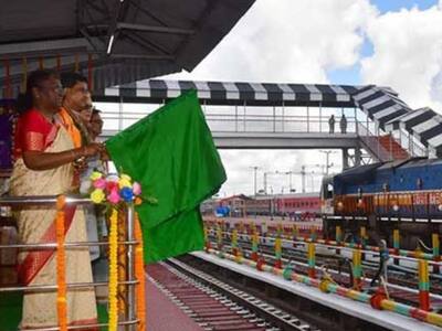President Droupadi Murmu Flags Off Three Trains From Badampahar Railway  Station | Watch