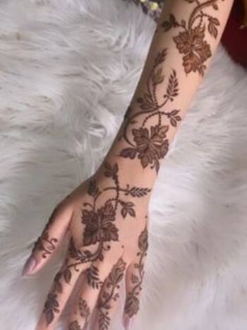 Bhai Dooj 2023: 8 Easy And Beautiful Mehndi Designs to Try on