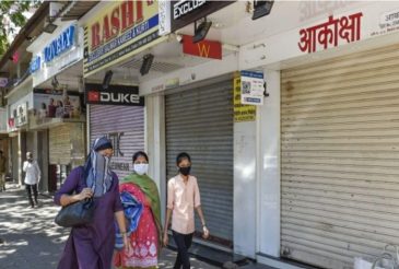 From Today, Shops And Hotels In Mumbai Will Have To Face Action If Signboards Not Written In Marathi