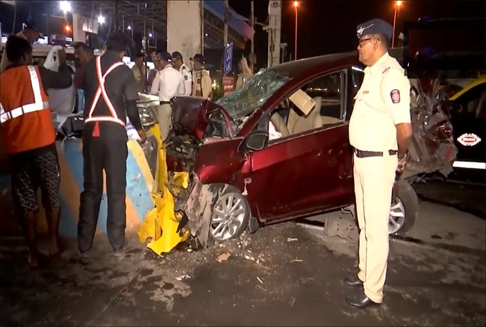 Mumbai 3 Killed In Multi Car Crash At Bandra Worli Sea Link