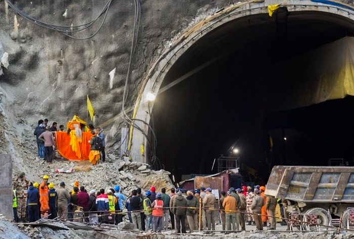 Uttarkashi Tunnel Collapse No Timeline For Evacuation As Ops On Halt Again Rescuers To Go 0662