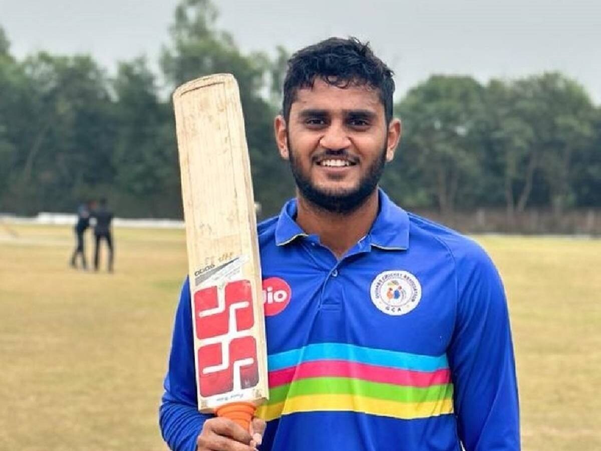 कौन हैं उर्विल पटेल जिसने 28 गेंद पर शतक जड़ रचा इतिहास, अब CSK ने अपनी टीम में किया शामिल