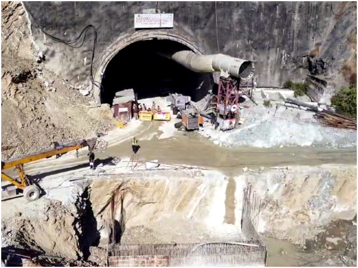 Uttarkashi Tunnel Collapse Rescuers Await New Drilling Machine As Workers  Trapped For Over 140 Hrs