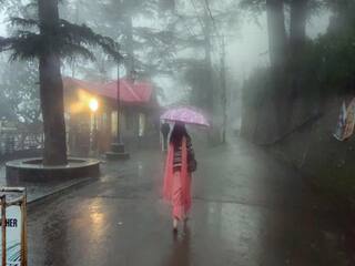 Weather Today: 6 राज्यों में अगले 24 घंंटे के दौरान भारी बारिश का अलर्ट, पहलगाम में तापमान शून्य से 3.3 डिग्री नीचे