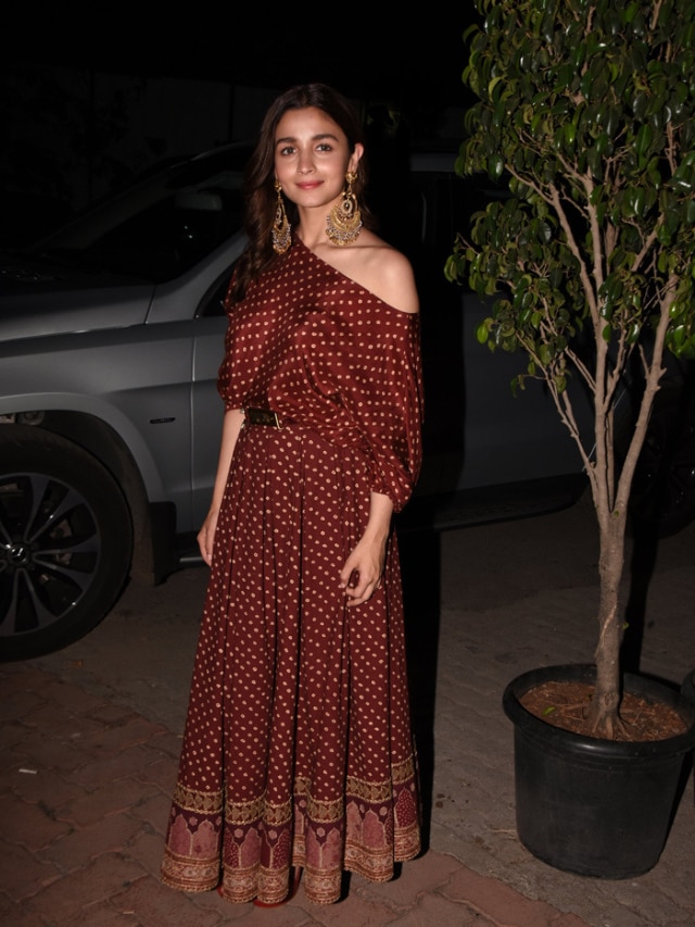 Selena Gomez or Alia Bhatt: Who looks HOT in red gown? | IWMBuzz