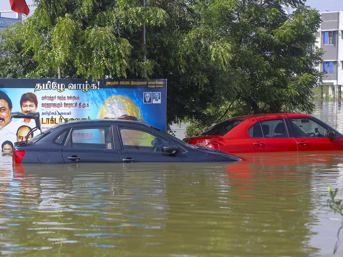 Tamil Nadu Rain: 10 Dead, 20000 Still Stranded Due to Flood; Schools, Colleges Shut