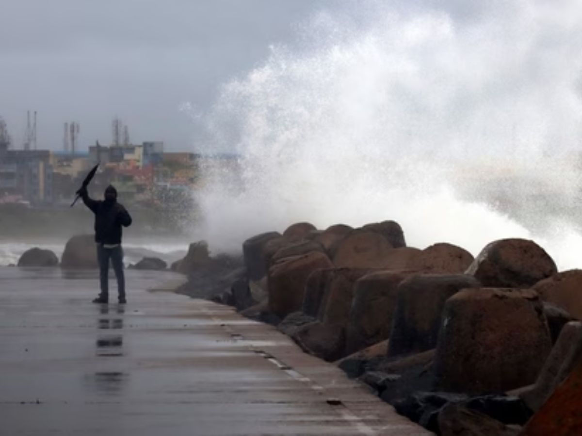 Cyclone Michaung: Chennai Airport Shut Till 11:30 PM, Several Flights Cancelled; TN Governor Issues Advisory