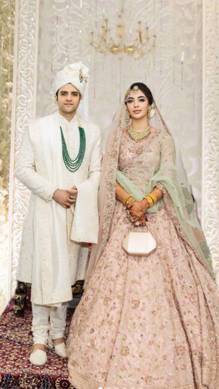 Stunning Real Couples Who wore Sabyasachi Outfits & Looked Like Royalties |  WeddingBazaar