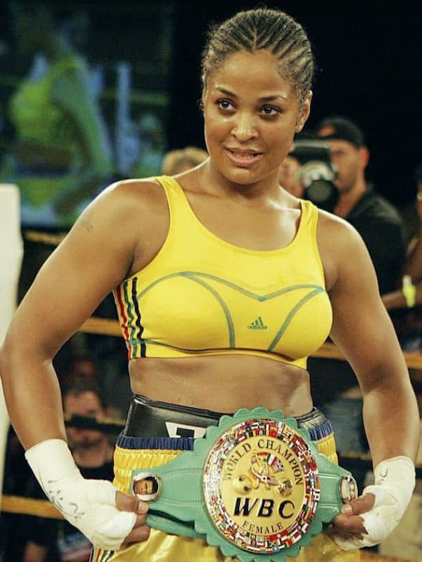 10 Greatest Female Boxers of All Time