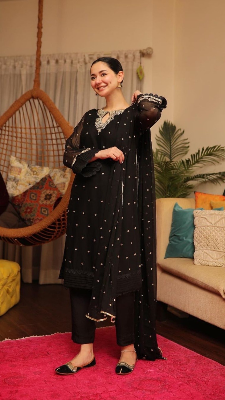 Deisgner Pakistani Eid Dresses in Printed Peach Salwar Kameez – Nameera by  Farooq