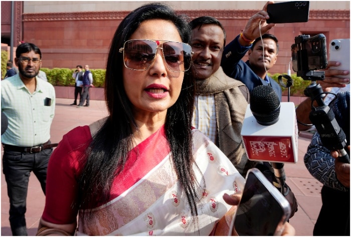 ‘Hanging By A Kangaroo Court’: Mahua Moitra Reacts To LS Expulsion, Calls It ‘Beginning Of End’ For BJP