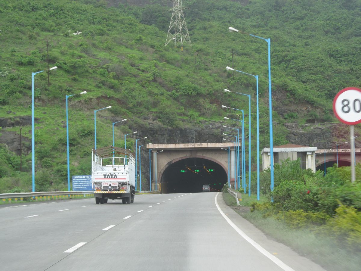 ALERT Mumbai Pune Expressway To Be Closed For TWO HOURS Today Know Reason Time