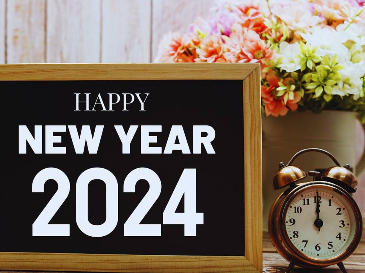 New Year 2024 Resolutions इन संकल्पों के साथ करें नए साल की शुरुआत