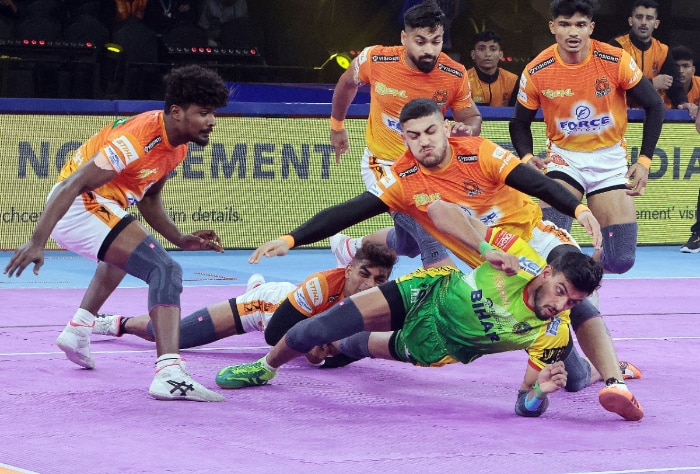 Pankaj Mohite Stars As Puneri Paltan Beat Patna Pirates 18 Points