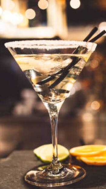 क्या पाकिस्तान में शराब पी सकते हैं आम लोग?