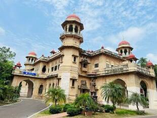 Allahabad University: MA Student Injured In Explosion While Making Bomb in Hostel Room