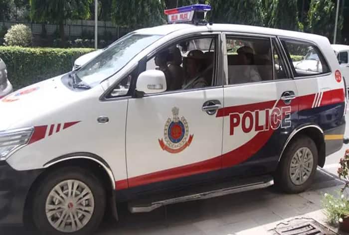 delhi police police van