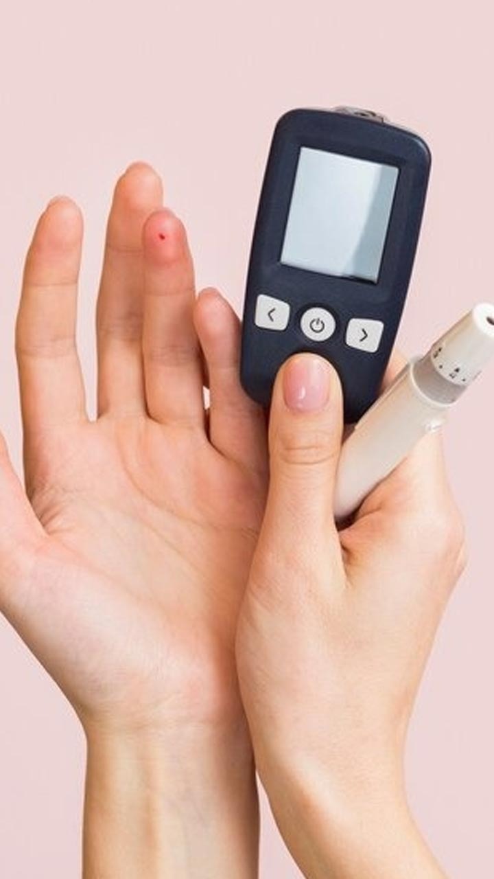 7 Diabetes Tips to Control Blood Sugar Spike in Winters - India.com