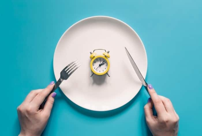 Weight Loss With Intermittent Fasting: How to Stay on Track on With 10-Hour Eating Window? 5 Tips