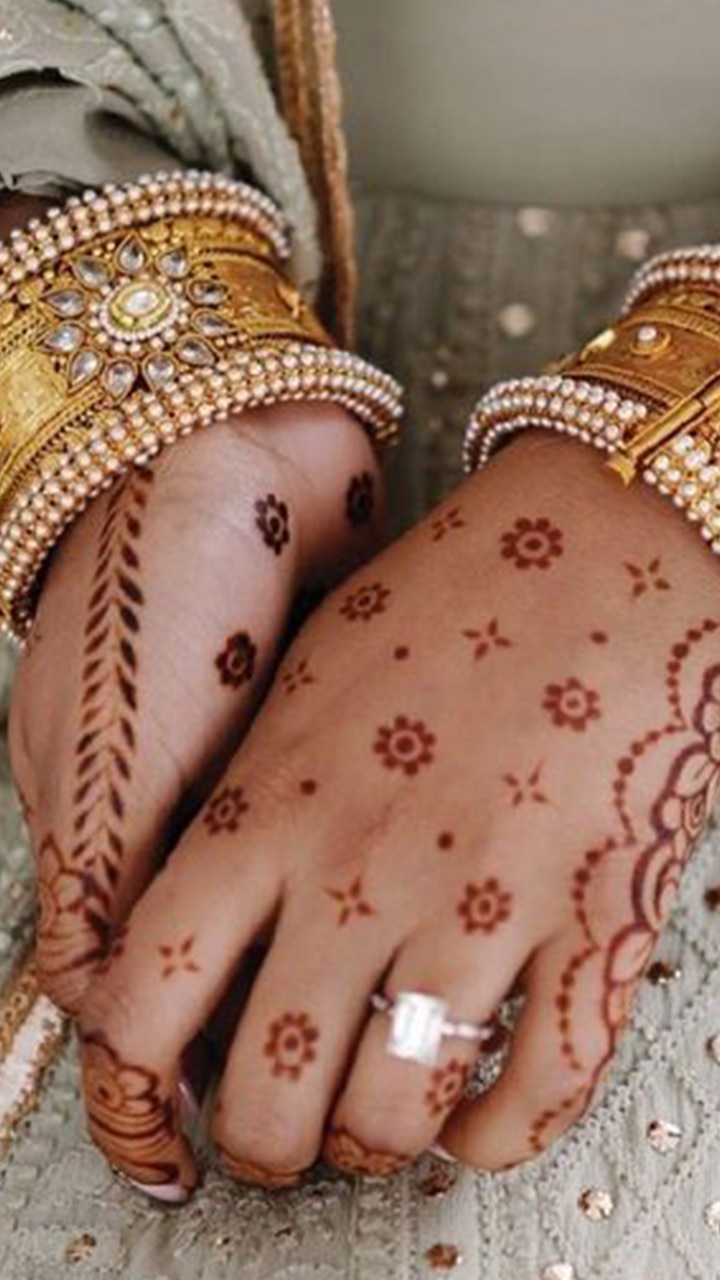 20 Beautiful and Easy Mehndi Designs - K4 Craft