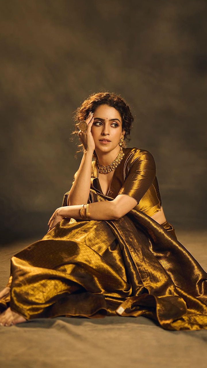 Bookmark Madhuri Dixit Nene's gold Manish Malhotra sari for your wedding  reception | VOGUE India