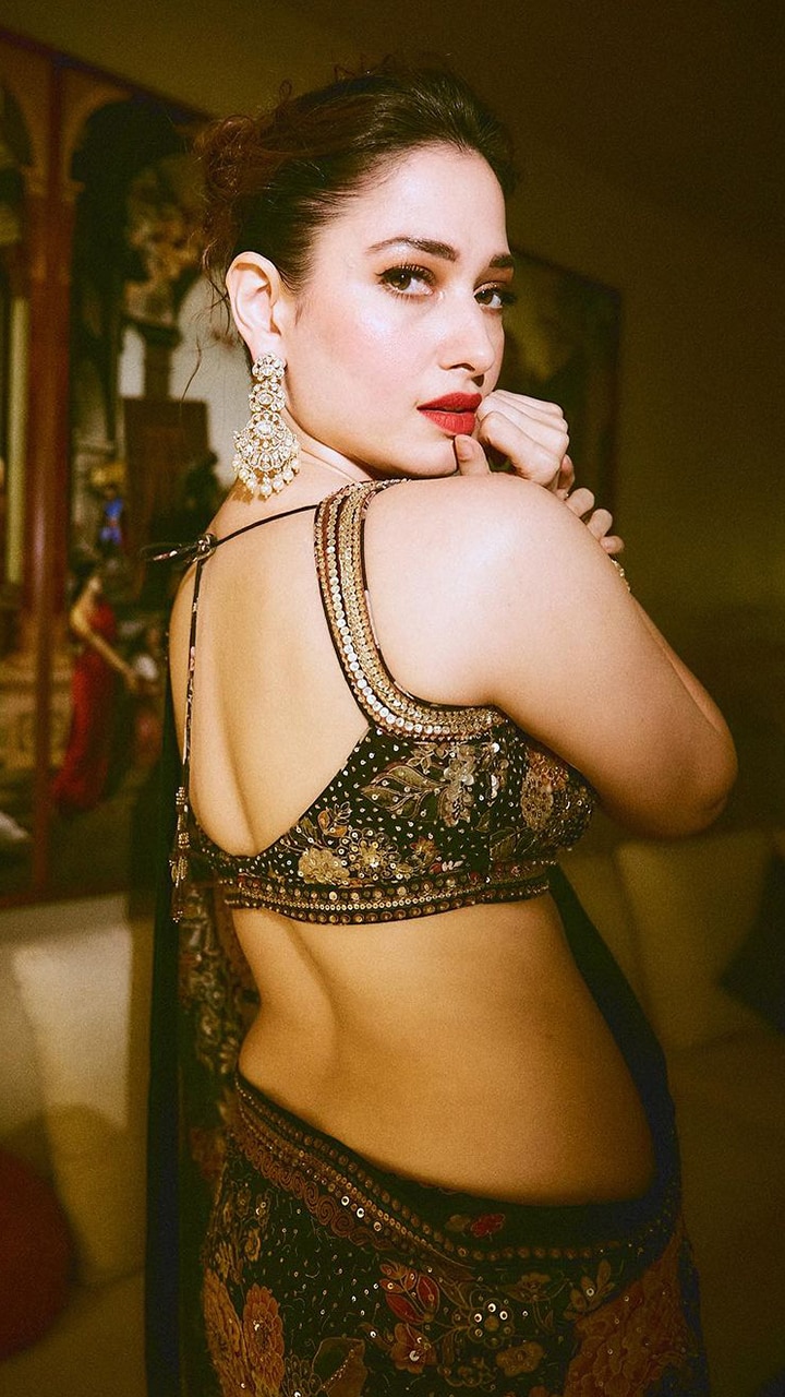 Pavitra Punia stuns in a backless shimmery saree