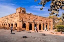 Exploring The Historical Land of Chunar : Where Majestic Tales, Meet Culture