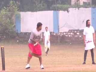 भोपाल में धोती-कुर्ता पहन खेला जा रहा क्रिकेट, संस्कृत में कमेंट्री; विजेता टीम को मिलेगा खास इनाम