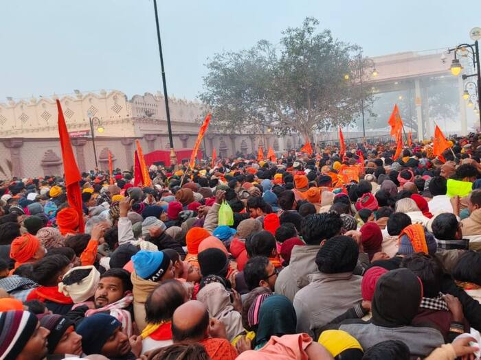 Devotees Throng Ayodhya Ram Mandir