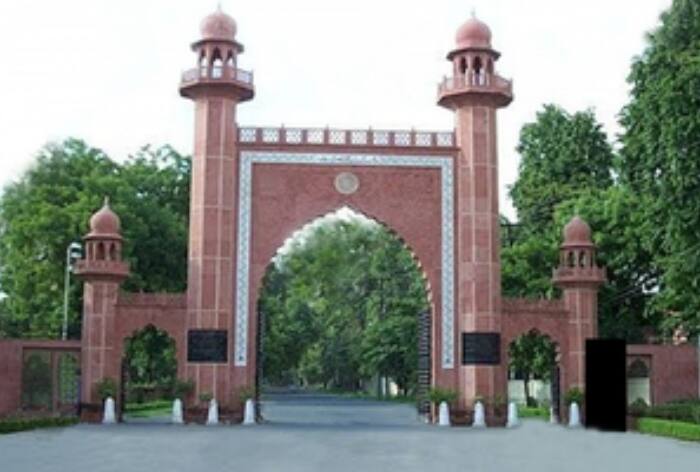 Aligarh Muslim University Can't be Minority Institution, Centre Tells Supreme Court