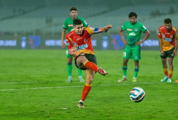 Mohun Bagan vs East Bengal, Mohun Bagan vs East Bengal news, Mohun Bagan vs East Bengal Updates, Mohun Bagan vs East Bengal Latest news, Mohun Bagan vs East Bengal updates, Mohun Bagan vs East Bengal live streaming, Mohun Bagan vs East Bengal live, Mohun Bagan vs East Bengal score updates, Mohun Bagan vs East Bengal pics, Mohun Bagan vs East Bengal Live Streaming, Mohun Bagan vs East Bengal Live Updates